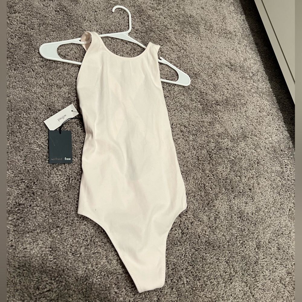 NWT Aritzia Sunday Best ANNIE BODYSUIT